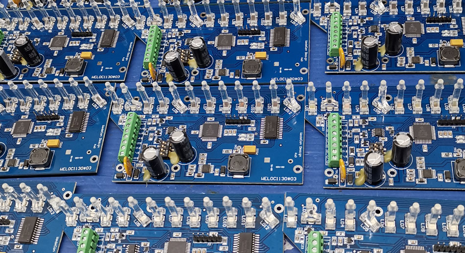 Как управлението на снабдяването с компоненти на фабриките за PCBA влияе върху времето за доставка?