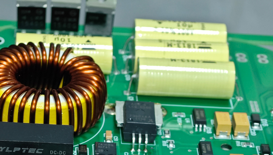 Как можем да оценим качеството на услугата на фабриките за PCBA чрез обратна връзка с клиенти?